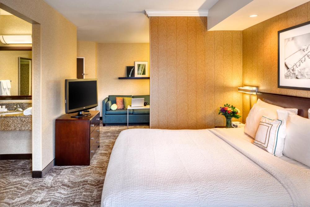 King Suite interior
